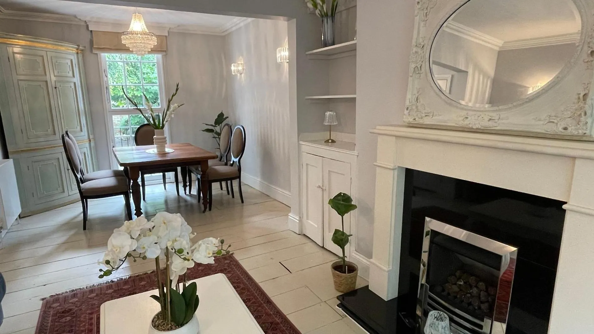Elegant Victorian House In The Best Central Location - Cambridge Homehost 0*,  Birleşik Krallık